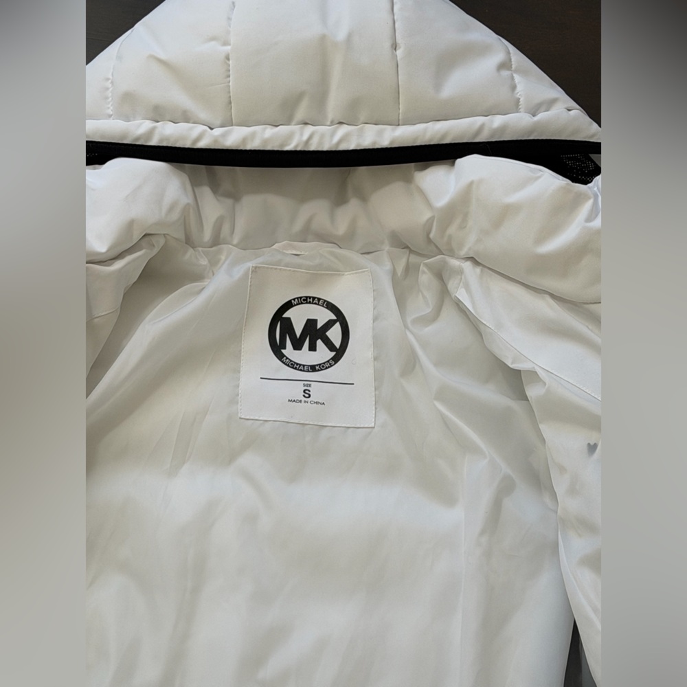 Michael Kors Women's Hooded Belted Quilted Insulated Puffer Jacket White Size S - Picture 10 of 11